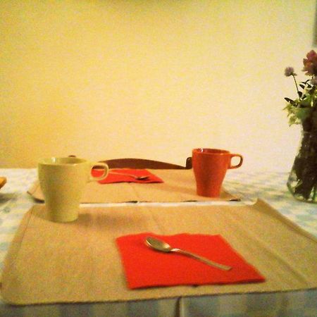 Bed and Breakfast Il Cortiletto Dei Capperi Gassino Torinese Exterior foto
