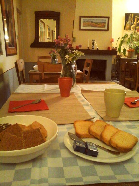 Bed and Breakfast Il Cortiletto Dei Capperi Gassino Torinese Exterior foto