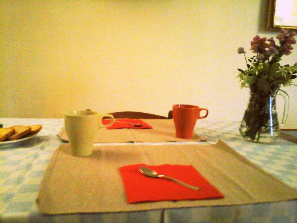 Bed and Breakfast Il Cortiletto Dei Capperi Gassino Torinese Exterior foto